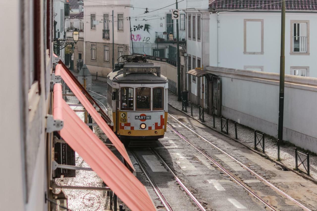 Joivy Elegant 2Br Apt Nearby Tram 28E Stop - Portas Sol Lisbon Bagian luar foto